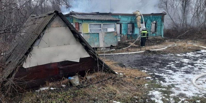 пожар Должанский район Сегодня утром в Должанском районе загорелся жилой дом