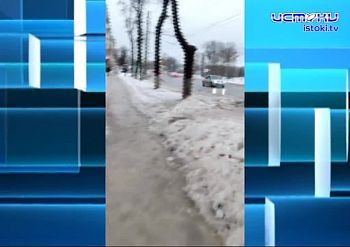 "Не пройти и не проехать"! О ситуации с снежными завалами на каникулах