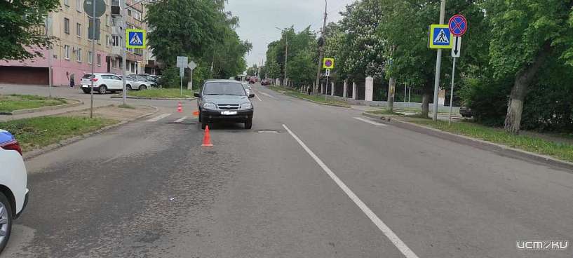 В Орле на «зебре» «Нива» сбила пешехода