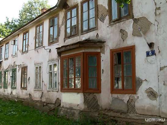 На переселение орловчан из аварийного жилья направят чуть больше 900 млн рублей