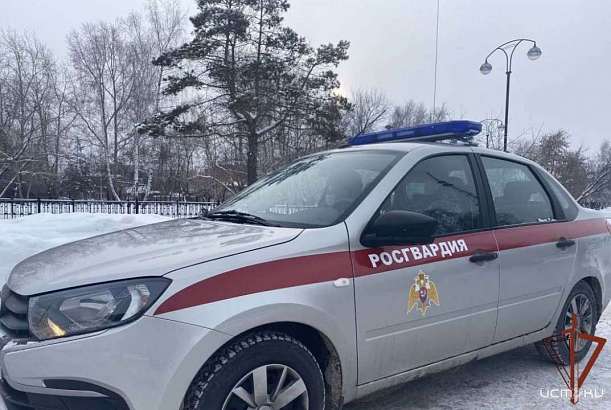 Орловчанин под курткой пытался из магазина вынести алкоголь