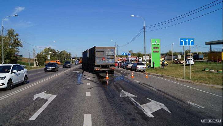 Мужчина попал в травматологию после ДТП с КамАЗом под Орлом
