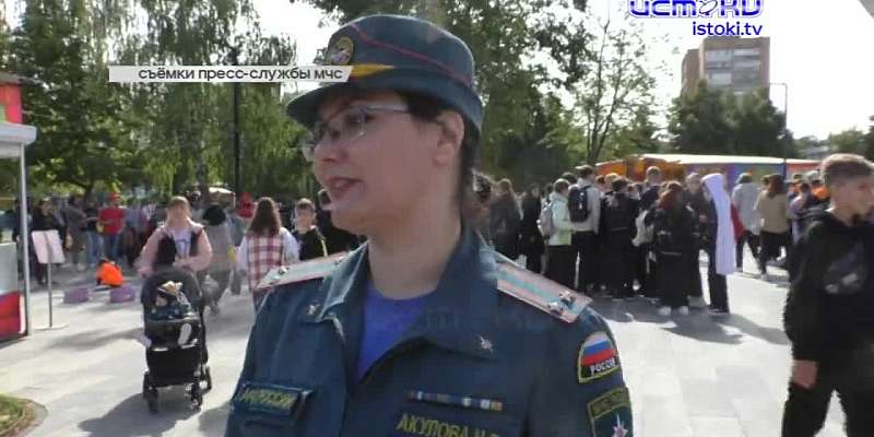 Мир без ЧС и терроризма. Орловские пожарные, спасатели и добровольцы напомнили детям главные правила безопасности