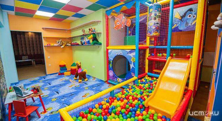 Игровые комнаты в ТЦ, свободных от COVID-19, будут открыты - Клычков