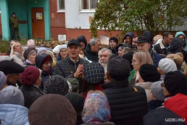 Прокуратура рассмотрела коммунальные проблемы жителей 909 квартала в Орле