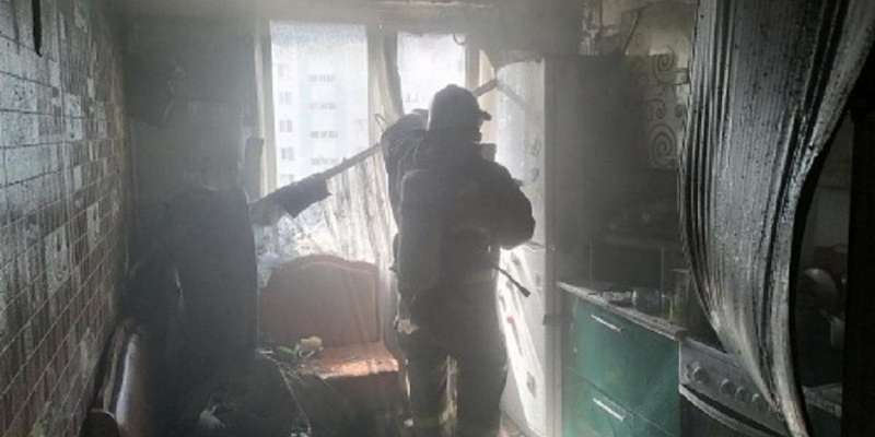 Короткое замыкание: при пожаре во Мценске эвакуировали десять человек