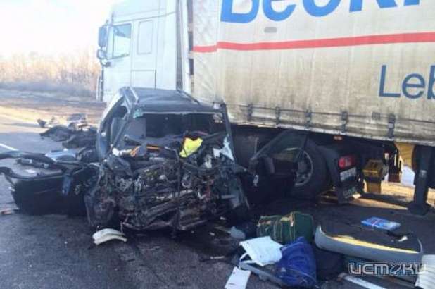 Под Воронежем произошло страшное ДТП с участием орловского грузовика