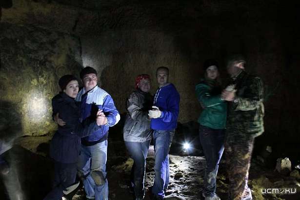 В пещере на глубине 27 метров орловчане станцевали танго