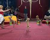 Дед Мороз-барабанщик приехал в Орел на зимние кани