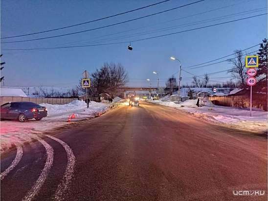 В Орле на пешеходном переходе иномарка сбила женщину