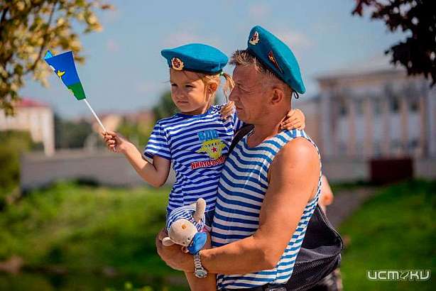 Орловские десантники отметили 91-ю годовщину со дня образования Воздушно-десантных войск
