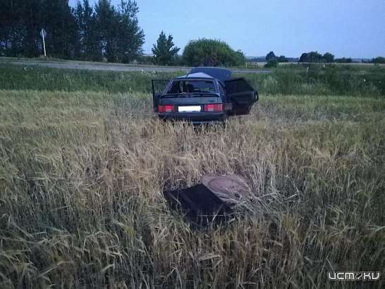 В Орловской области ночью перевернулся еще один автомобиль