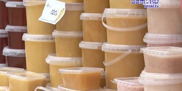 От трактора до страусиного яйца