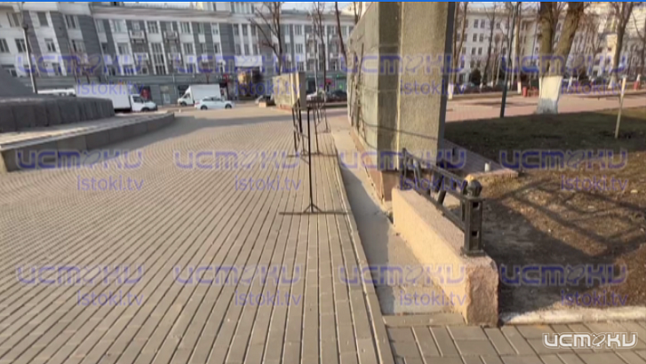 3 сквера в 1 лоте. Стало известно, что хотят переделать в Сквере Танкистов. 