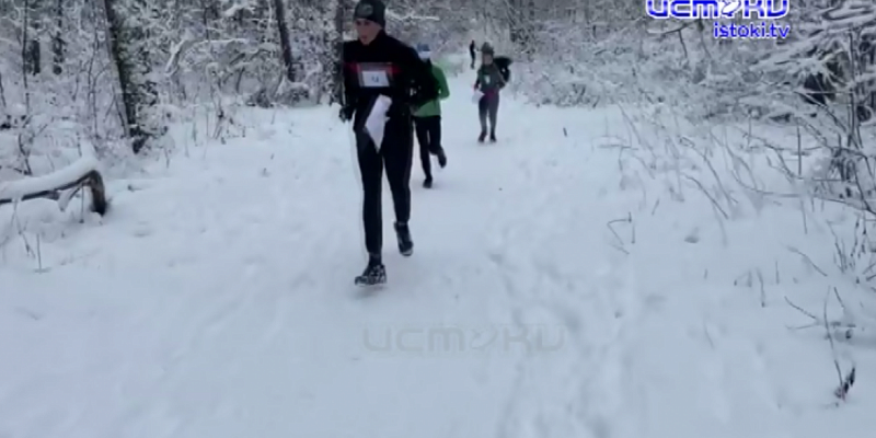 Орловские ориентировщики устроили погоню за призом от Деда Мороза