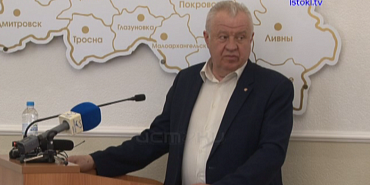 "Уже построены каркасы аварийно-спасательной станции, гараж...приступаем к фундаменту стоянки" 