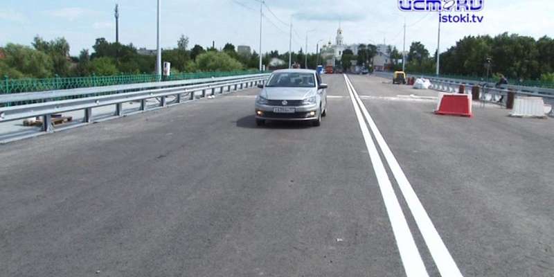 Видео: «Истоки» первыми прокатились по еще закрытому мосту Дружбы в Орле
