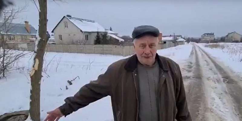 В Лужках систематически затапливает талыми водами и стоками жителей частного сектора