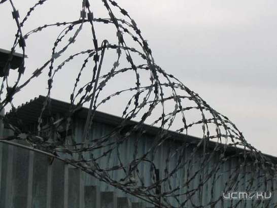 Орловчанку отправили в колонию за обман покупателей мебельного салона