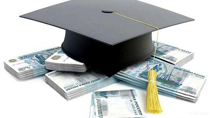 Несмотря на нехватку денег, в Орле сохранят стипендии школьникам