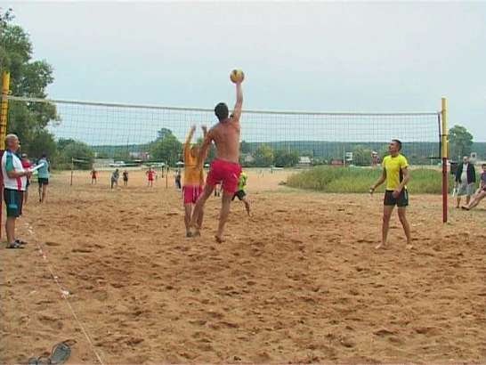 Завершился второй этап первенства города по пляжному волейболу