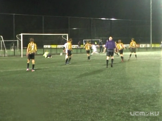 Футболисты в Голландии: Орел - Леуварден 3:0 