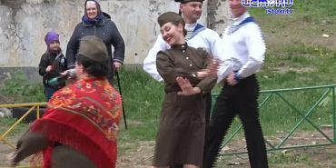 Михаил Вдовин поздравил жителей 909 квартала