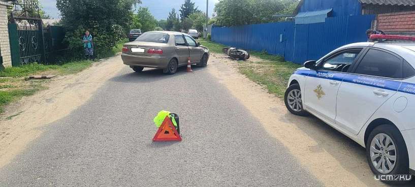 ДТП на орловской трассе: 15-летний мотоциклист угодил в автомобиль, не выдержав дистанции