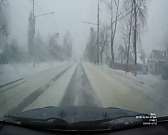 В Орле водитель маршрутки летел к остановке на красный свет