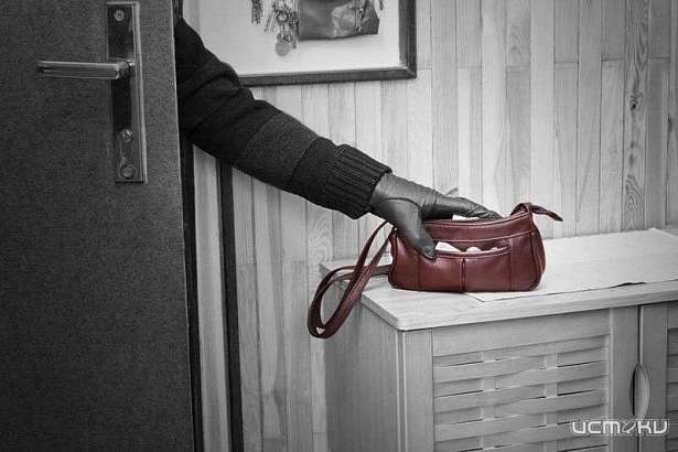 Орловчанка стала жертвой краж в общежитии 