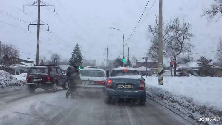 Не поделили полосу: вновь на проблемном участке ул. Мостовой в Орле случилось ДТП
