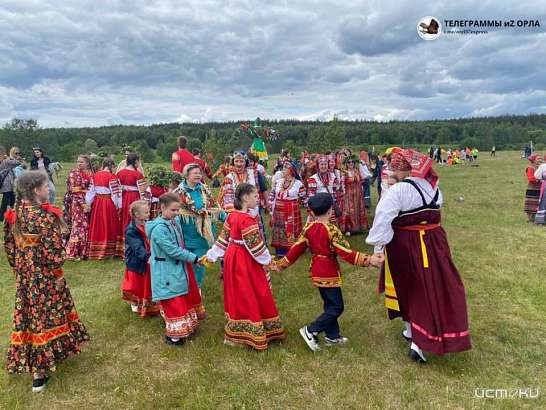 Международный фольклорный праздник «Троицкие хороводы» дал старт большому проекту «Орловское лето»
