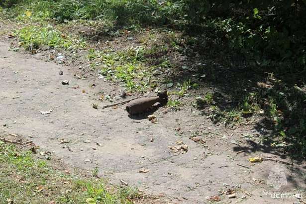 В Орле в Заводском районе нашли мину рядом с дорогой
