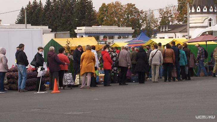 Новиков свернул обсуждение вопроса закрытия двух крупнейших ярмарок Орла