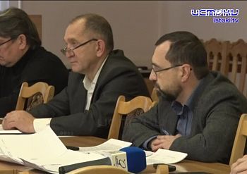 Полгорода лысые, можно и новые деревья начинать сажать! Что интересного было на заседании комитета по ЖКХ городского совета