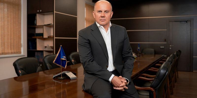 Эдуард Бендерский — российский предприниматель, общественный деятель и меценат.