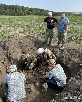  Орловские поисковики подняли останки двух красноармейцев
