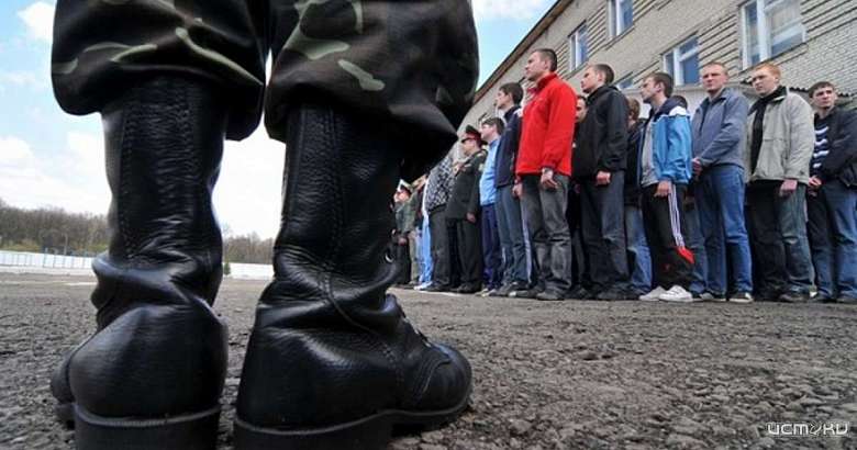 Полицейские и медики разыскивают в Орле 220 уклонистов