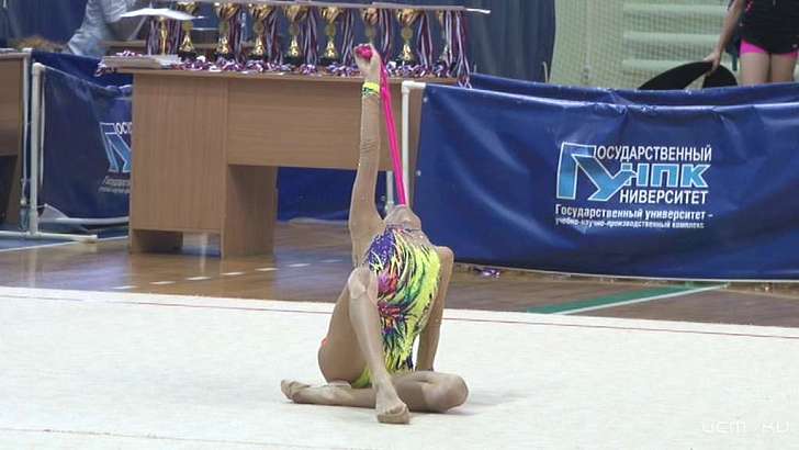 Показали класс: в Орле прошло первенство по художественной гимнастике Показали класс: в Орле прошло первенство по художественной гимнастике