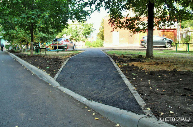 В Орле в отремонтированных дворах нашли 49 изъянов, некоторые из них не попадают под гарантию