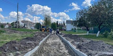 ремонт дорог тротуар В Кромском районе капитально отремонтируют более 5,5 км тротуаров вдоль трассы М2 "Крым"