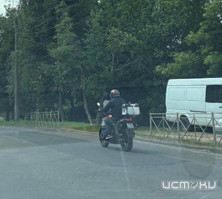 До конца июня сотрудники ГИБДД ищут нарушителей ПДД на мотоциклах, тех, кто ездит без шлема, защитной амуниции