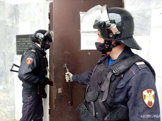 В орловских школах после трагедии в Казани проверяют охранные системы