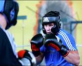 Новости за 90 секунд: Жигули серьезно протаранили иномарку, 30 супружеских пар получат медали, а у орловского боксера Дениса Бойцова родилась дочь