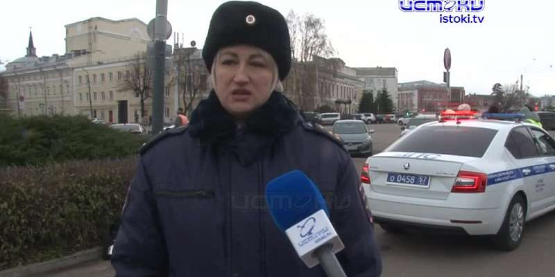 Посаженные деревья символизируют число погибших детей на территории нашей области. Орловские сотрудники ГИБДД и волонтеры почтили память жертв дорожны...