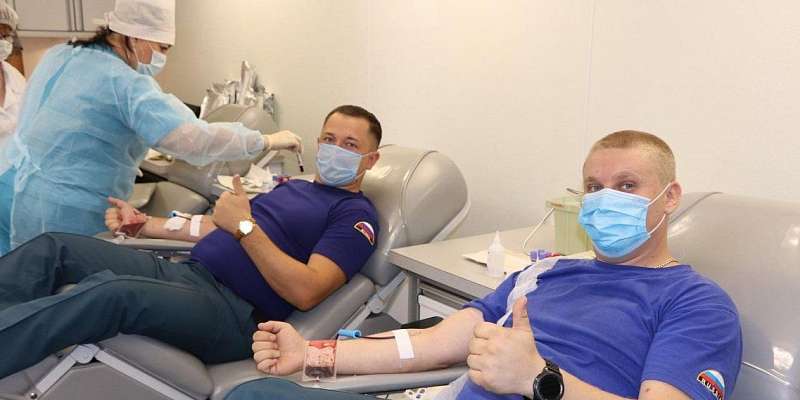 Фоторепортаж: в День города орловские сотрудники МЧС спасали жизни