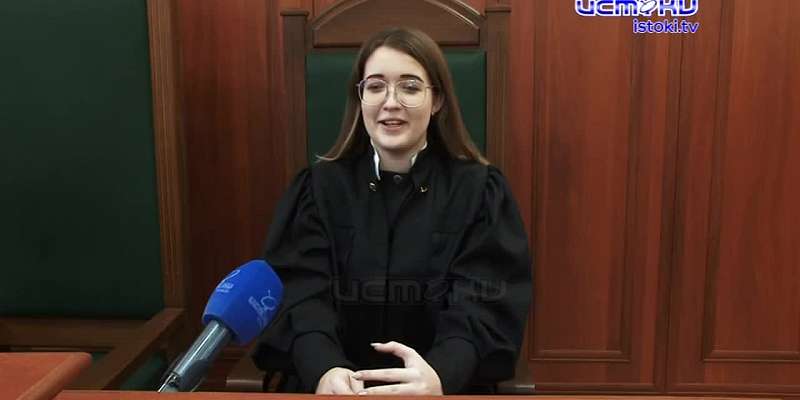 Орловские школьники в роли обвиняемых, адвокатов и присяжных: в облсуде прошел необычный урок