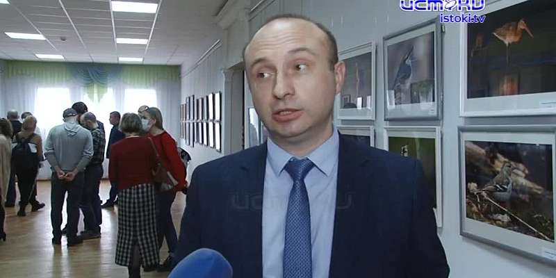 В Орле в Международный день птиц открылась выставка "На крыльях радуги"