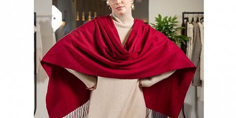 Кашемировый палантин в подарочной упаковке: практичный и стильный новогодний подарок