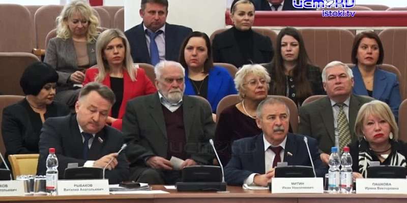 Меры по снижению количества объектов незавершенного строительства и приостановка индексации зарплат для госслужащих. Чем запомнилось последнее в этом ...